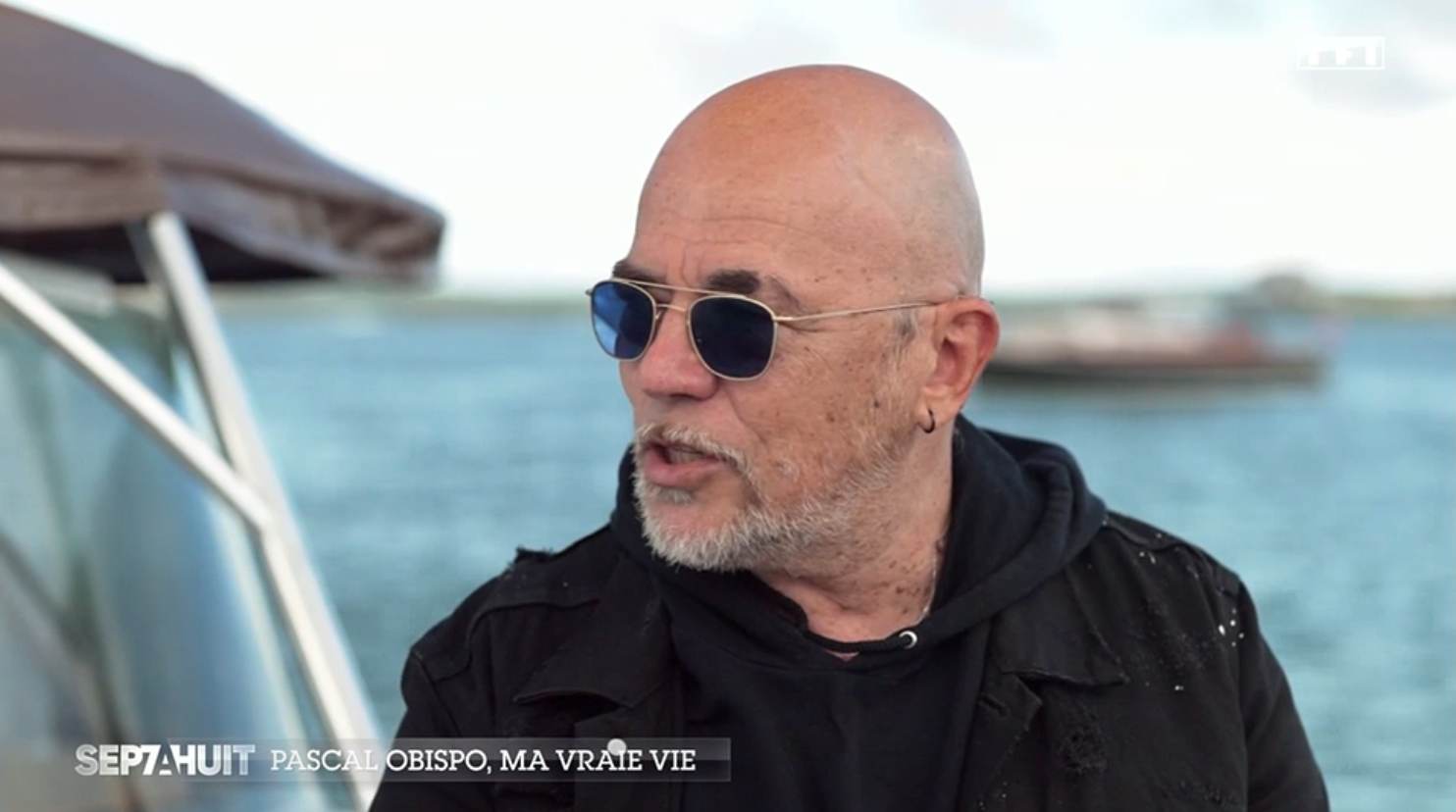 Pascal Obispo évoque le poids de la solitude lié à son divorce lors d'un entretien pour 'Sept à huit' — Info & Société