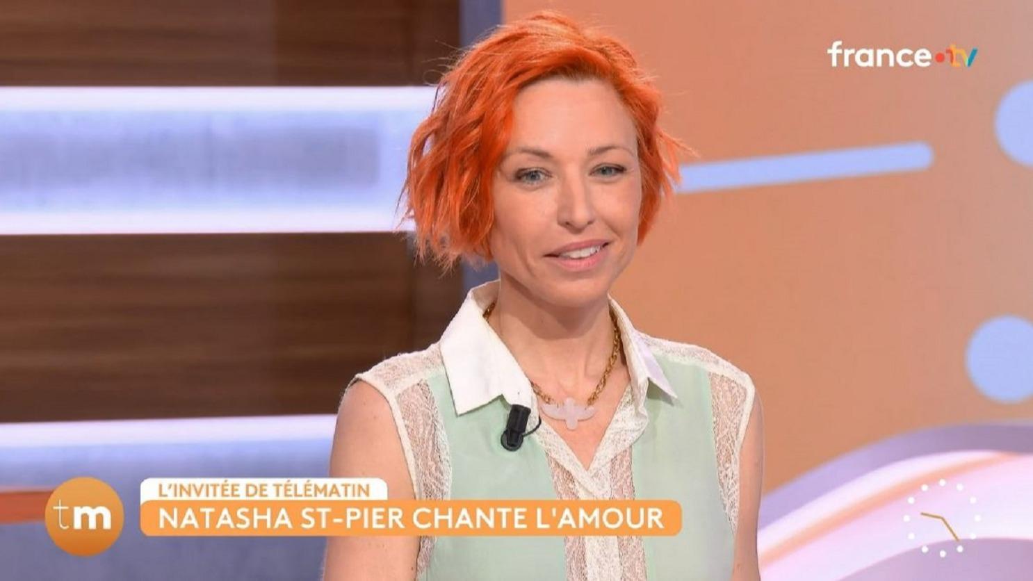 Natasha St-Pier évoque la relation paternaliste avec Johnny Hallyday lors de son passage dans Télématin — People & Médias