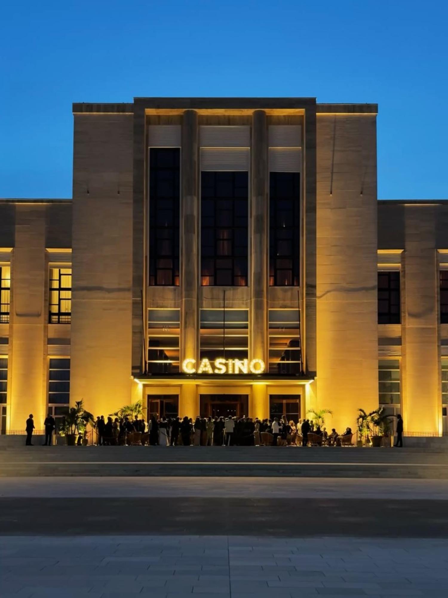 L’incroyable reconstitution du casino historique du Lido signée Dior à Venise