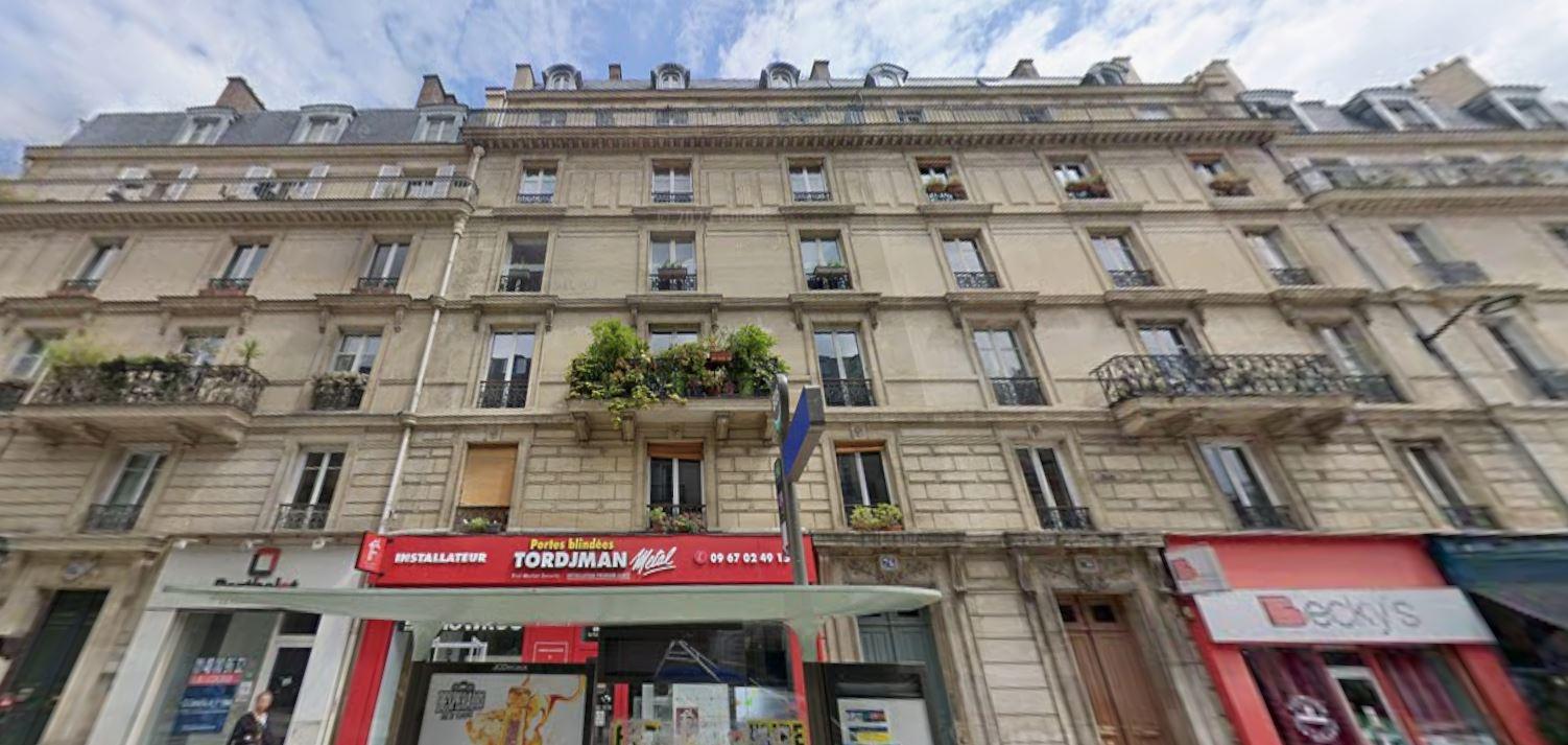 Dans cet immeuble de 1880, se cache un appartement saisi par la Justice.