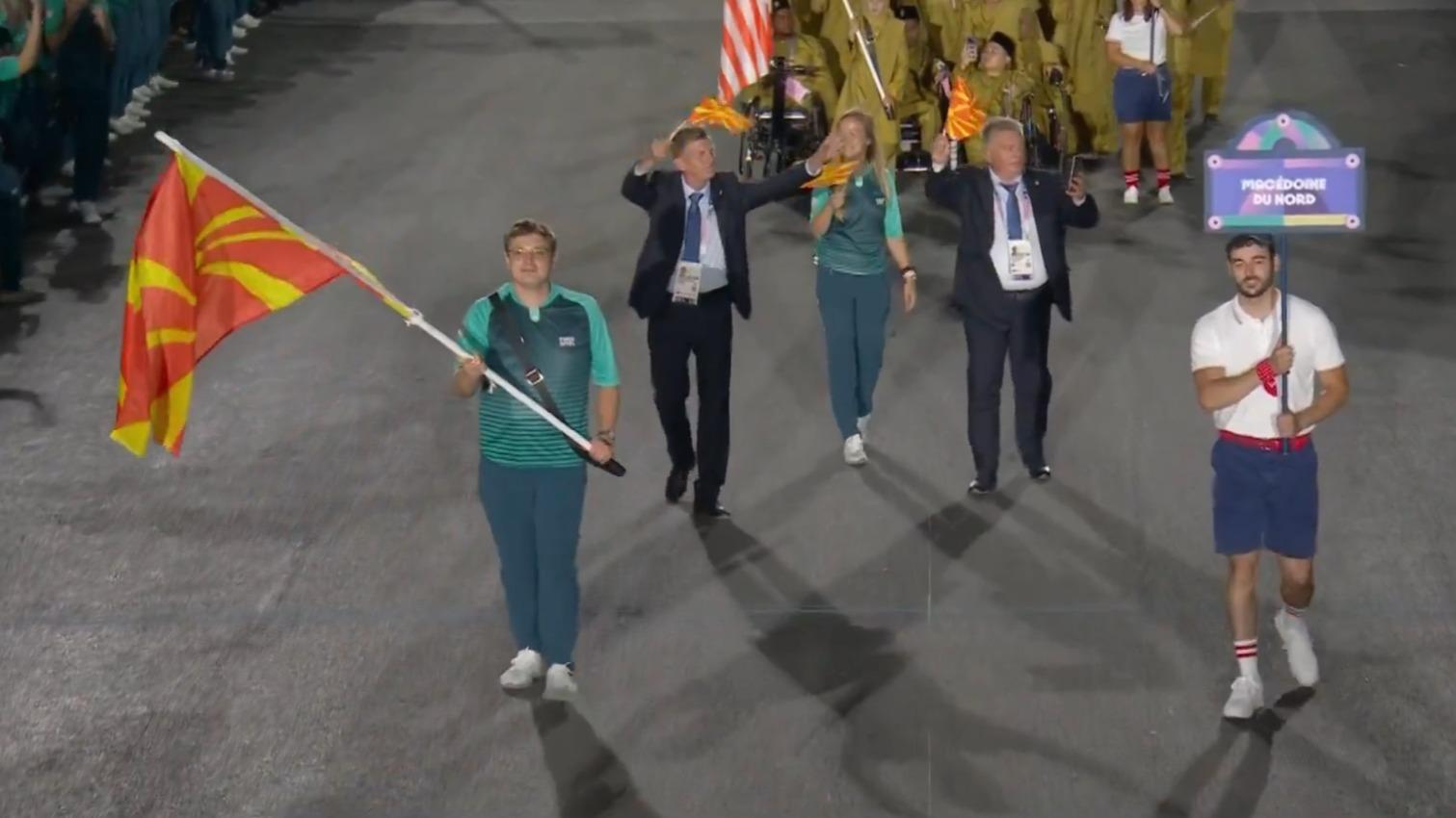 Jeux paralympiques : un bénévole promu porte-drapeau de la Macédoine du Nord après l’absence de la seule athlète