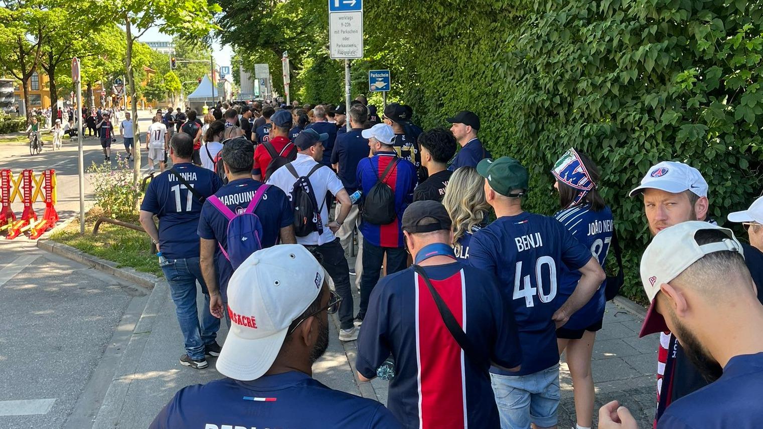 EN DIRECT - PSG-Inter Milan : la température monte à Munich, le métro parisien affiche son soutien aux Rouge et Bleus... Suivez l’avant match avant la grande finale