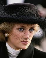 Qui était John, le frère aîné de Diana décédé à cause de graves malformations ?