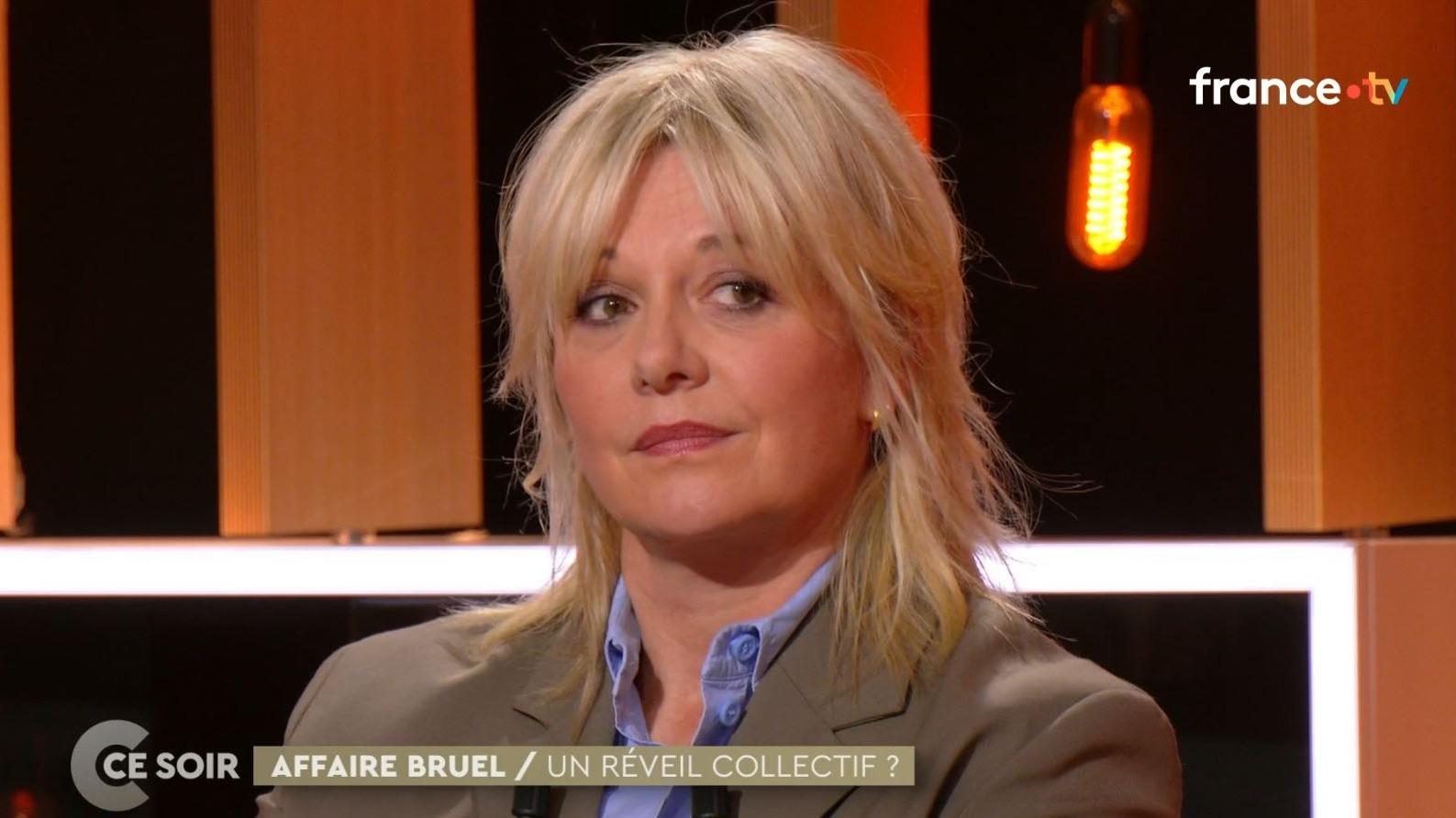 Flavie Flament évoque sa plainte pour viol contre Patrick Bruel lors de son passage dans « C ce soir » — People & Médias