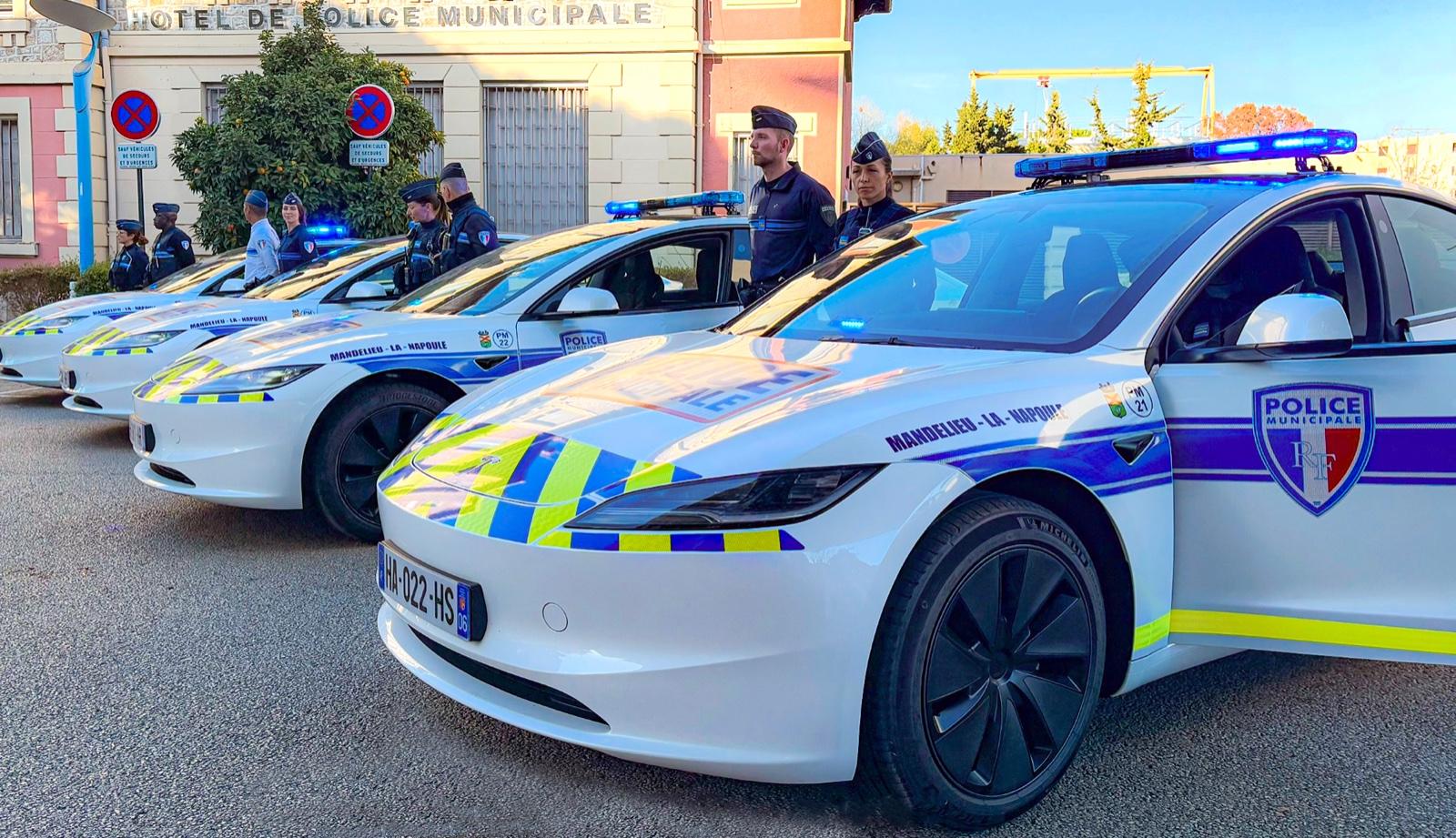 Boudée par les constructeurs automobiles français, Mandelieu-la-Napoule dote sa police municipale de quatre Tesla