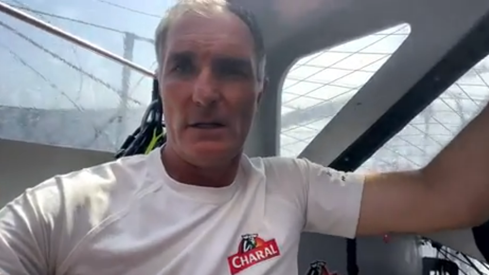 Vendée Globe : « Ta victoire est magnifique, je regrette de ne pas avoir pu me mêler à la bagarre »... Jérémie Beyou, amer, félicite Charlie Dalin