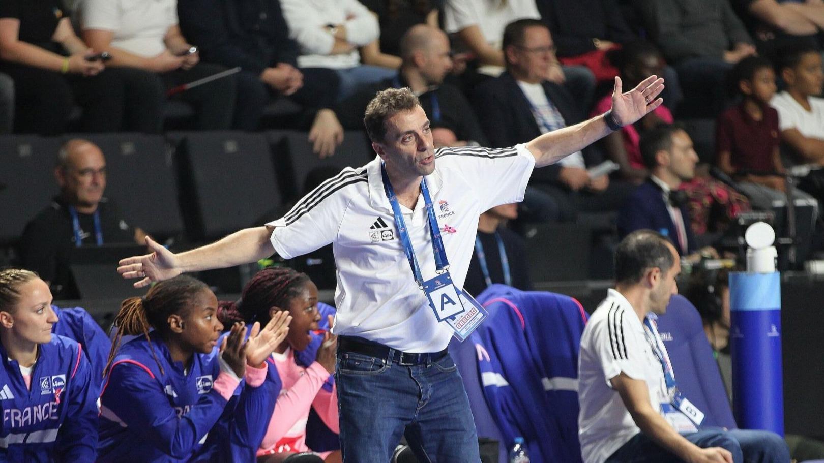 Handball : «On a eu la maîtrise et l’emprise du match» contre le Monténégro, salue Gardillou