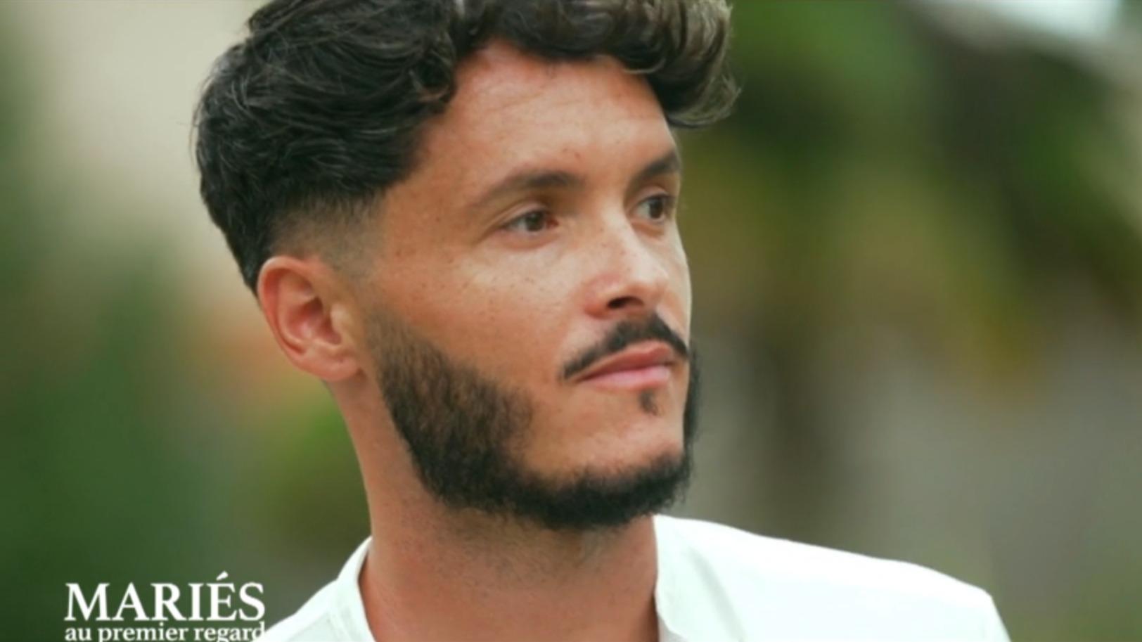 Mathieu de « Mariés au premier regard » dévoile des photos de sa nouvelle compagne pendant la diffusion de la saison 10 — People & Médias