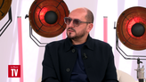 «Mon look, c’est t-shirt et surchemise» : pourquoi Karim Rissouli ne porte jamais de chemises à l’antenne