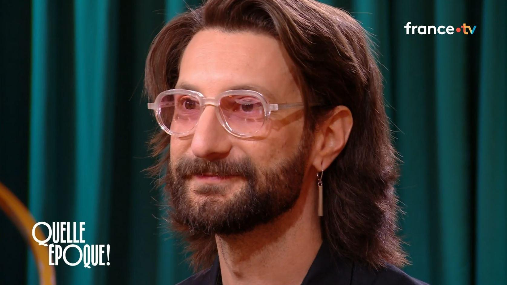 Yoan-Louis Sudres, le sosie de Pierre Niney, confie être « un peu dépassé » par sa ressemblance avec l’acteur — People & Médias