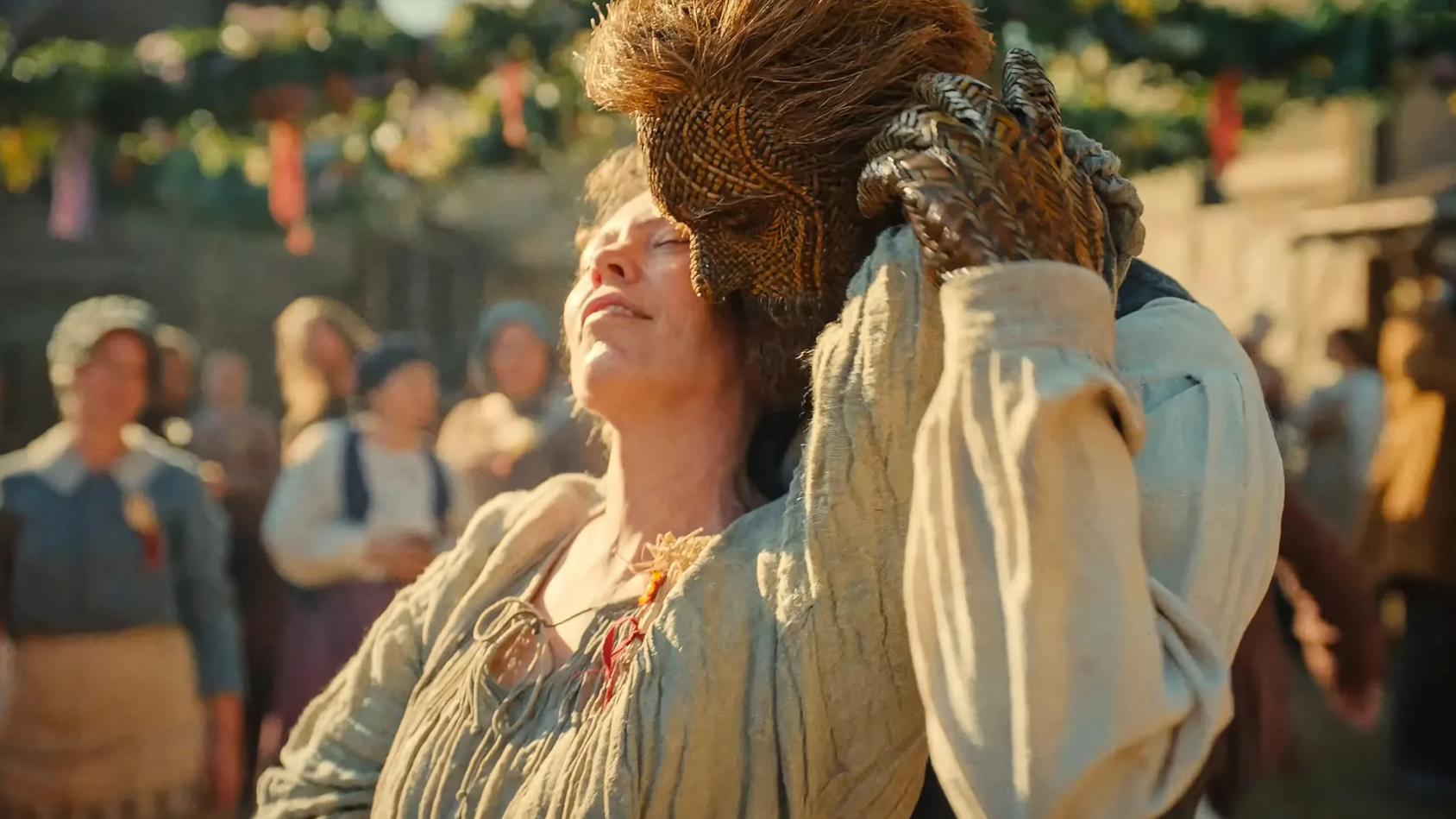 Une comédie fantastique plutôt osier : notre critique de Wicker avec Olivia Colman et Alexander Skarsgard