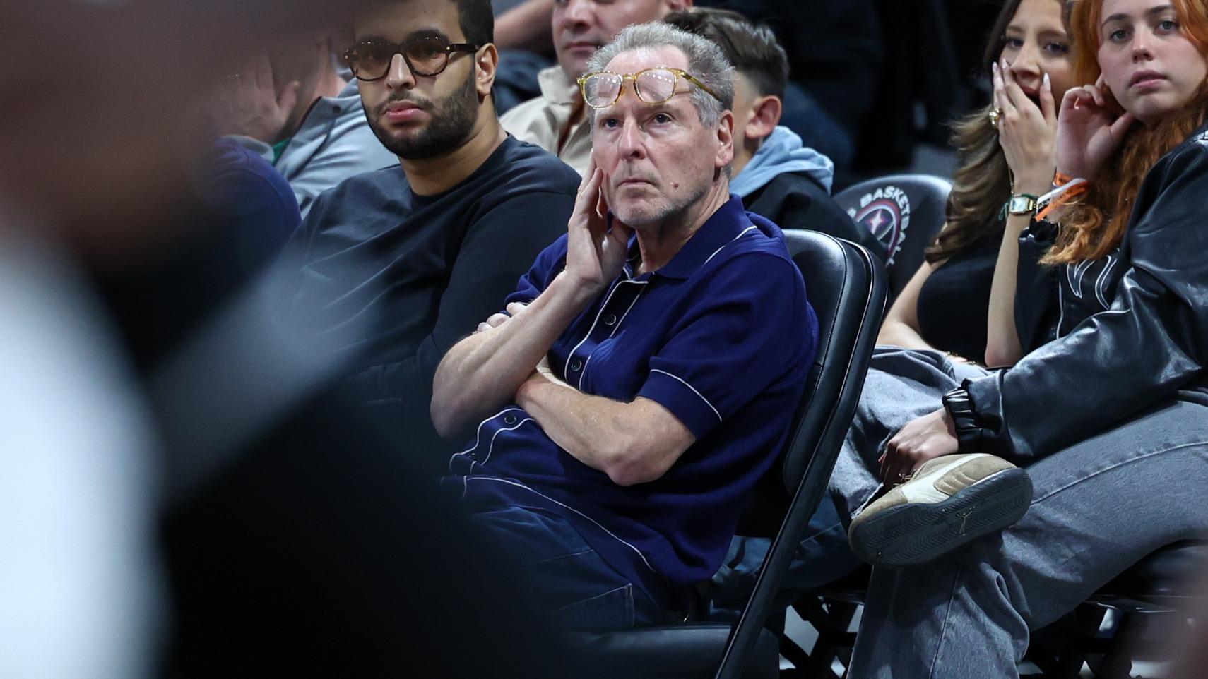 Violences du 17 octobre : pourquoi le Paris Basketball invite des commerçants, étudiants, pompiers et agents de propreté à l’Adidas Arena