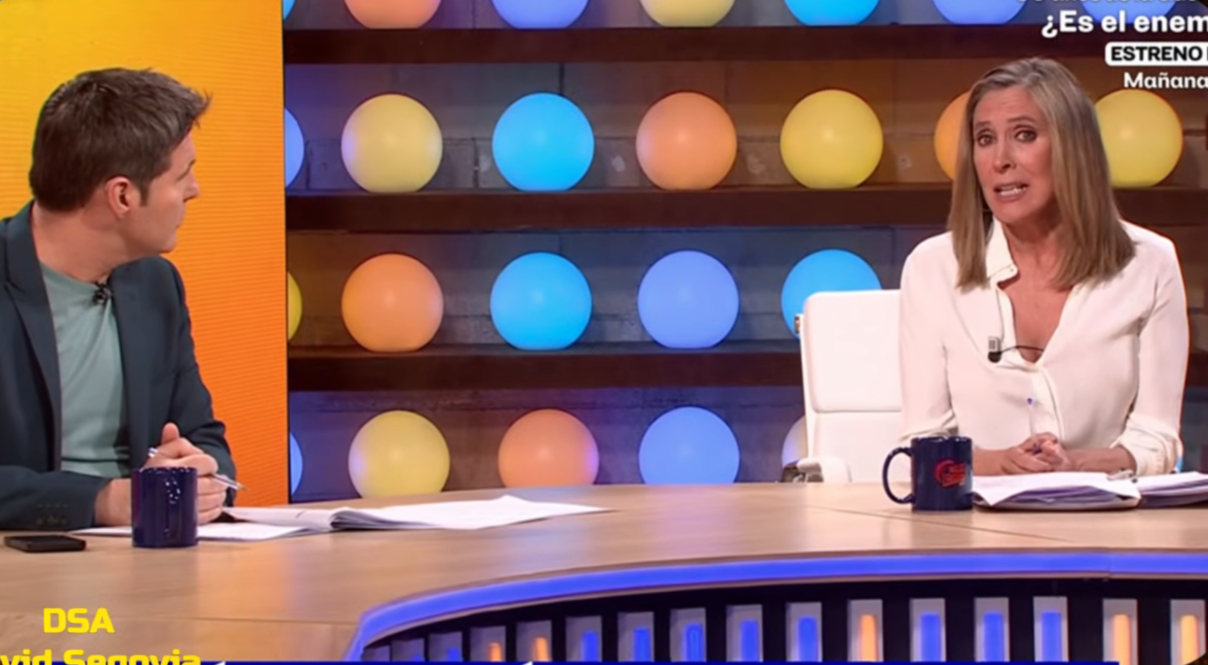 Une journaliste espagnole quitte un plateau télé en pleurs après avoir accusé un présentateur d’humiliation — People & Médias
