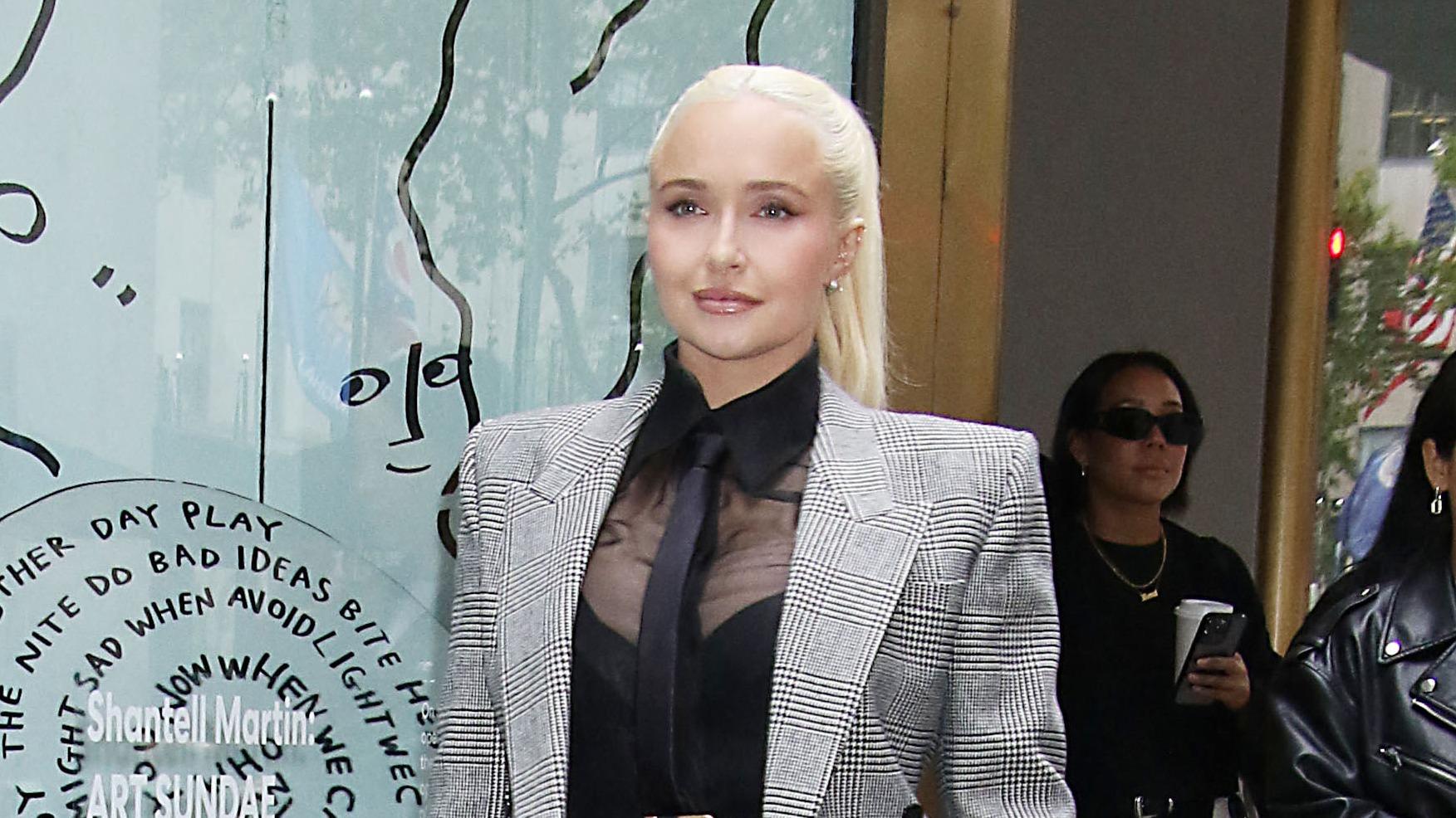 Hayden Panettiere s'ouvre sur sa bisexualité dans son autobiographie — People & Médias