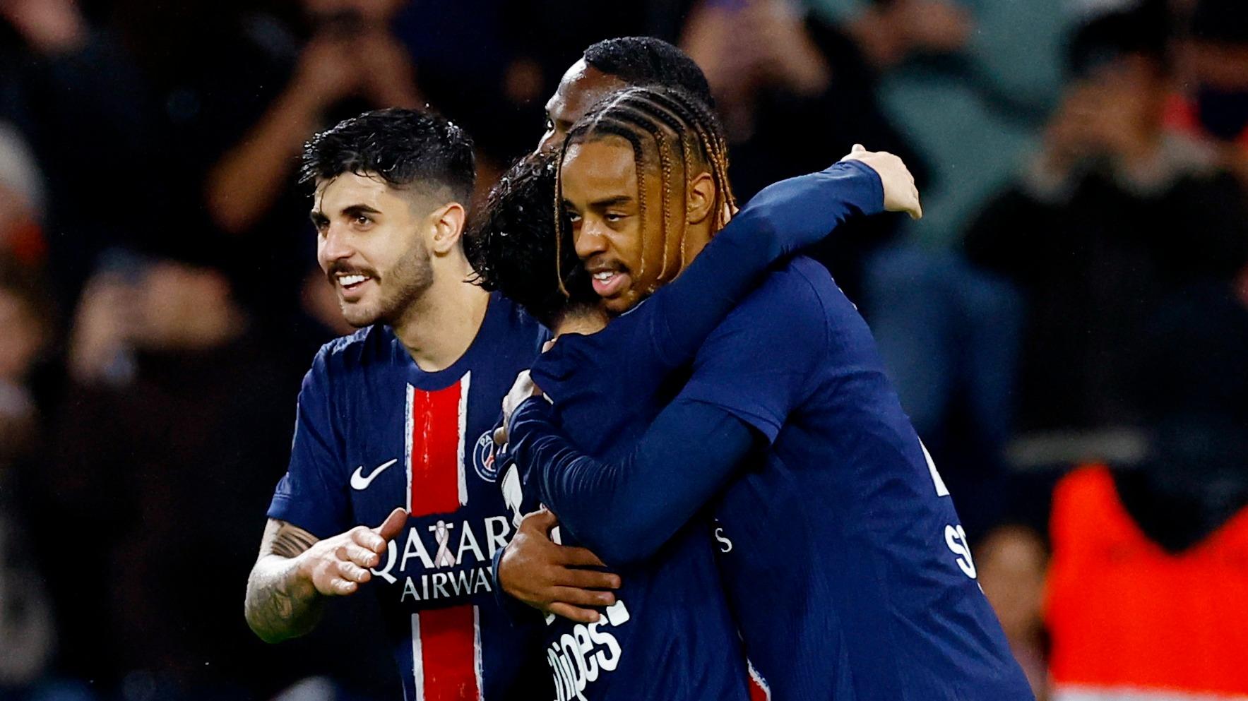 Ligue 1 : avant la Ligue des champions, le PSG s'offre Strasbourg et retrouve la tête