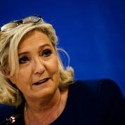 Pour Marine Le Pen, Macron n'aurait pas dû aller accueillir les otages