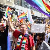 Bosnie: plus de 2000 personnes pour la première pride à Sarajevo