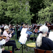 L'orchestre philharmonique de Zagreb se déconfine dans... un zoo