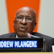 Décès du Sud-Africain Andrew Mlangeni, figure de la lutte anti-apartheid