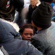 Grèce : intempéries à Lesbos, des migrants évacués du nouveau camp