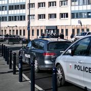 Attaque d'un commissariat à Champigny-sur-Marne : deux personnes en garde à vue