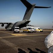 Covid-19 : des patients d'Auvergne-Rhône-Alpes transférés en avion militaire à Paris