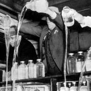 Deux New-Yorkais retrouvent dans le plancher de leur maison du whisky du temps de la prohibition