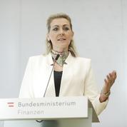 Autriche: démission d'une ministre accusée de plagiat