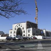 Mosquée de Strasbourg: Macron tacle des collectivités «un peu trop complaisantes»