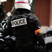 Paris: trois suspects mis en examen pour le braquage en juillet d'une bijouterie