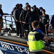 Manche : 71 migrants secourus au large des côtes françaises