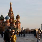 Covid-19 : le Kremlin s'inquiète des voyages de la population pendant la période chômée