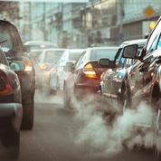 Des engagements vers la fin des voitures thermiques neuves d'ici 2040