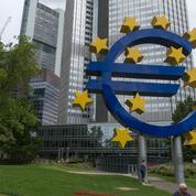 L'euro au plus bas depuis 16 mois face au dollar