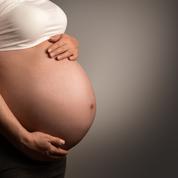 Vaccin Covid-19 : les gynécologues recommandent une 3e dose pour les femmes enceintes
