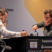 Championnat du monde d'échecs : 3 nulles de combat entre Carlsen et Nepomniachtchi