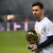 La présentation du Ballon d'Or de Lionel Messi au Parc des Princes en vidéo