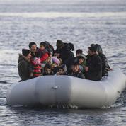 Deux morts dans le naufrage d'un bateau de migrants, selon les gardes-côtes grecs