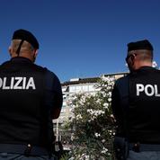 Italie : un faux aveugle qui a perçu 170.000 euros d'aides surpris au volant d'une voiture