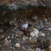 Birmanie : au moins 1 mort et 70 disparus après un glissement de terrain dans une mine de jade