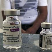 Une 3e dose de vaccin AstraZeneca augmente «significativement» les anticorps contre Omicron