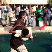 Nouvelles violences au Soudan sans internet ni téléphone