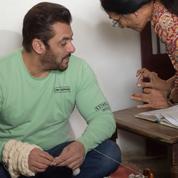 L'acteur Salman Khan survit à deux morsures de serpent venimeux