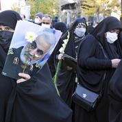 Iran : une statue de Soleimani incendiée dans le sud-ouest