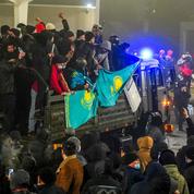 Kazakhstan : près de 8000 personnes arrêtées après les émeutes
