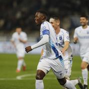 Ligue 2: Auxerre-Paris FC et Pau-Nîmes reportés en raison du coronavirus