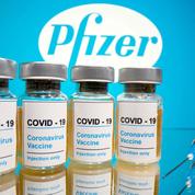 Pfizer-BioNTech commencent l'essai clinique d'un vaccin contre Omicron