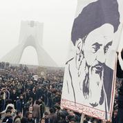 Défilé de véhicules à Téhéran pour l'anniversaire de la Révolution