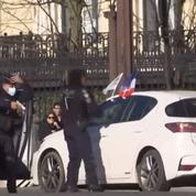 «Convois de la liberté» à Paris : enquête administrative ouverte après une intervention policière place de l'Étoile
