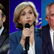 Présidentielle J-42: le candidat Macron entravé par l'Ukraine, Pécresse sort la sulfateuse, Bayrou parraine Le Pen